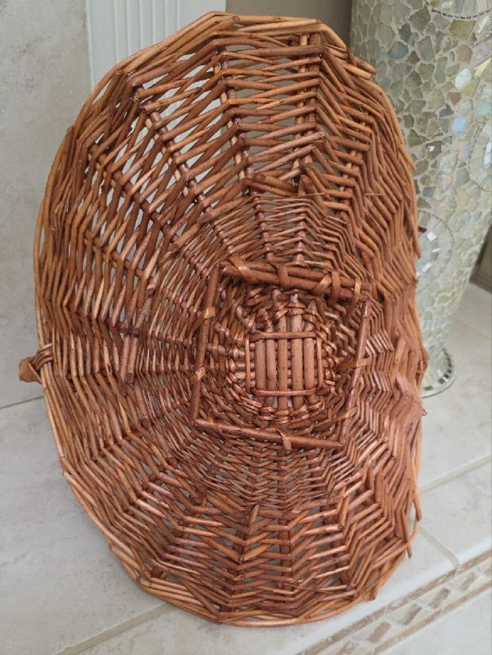 🌟💥 Woven Willow Basket in Natural Brown 💥🌟